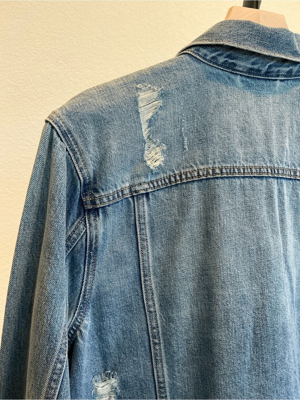 GAP Medium Wash Distressed Denim Jacket - Picture 4 of 5